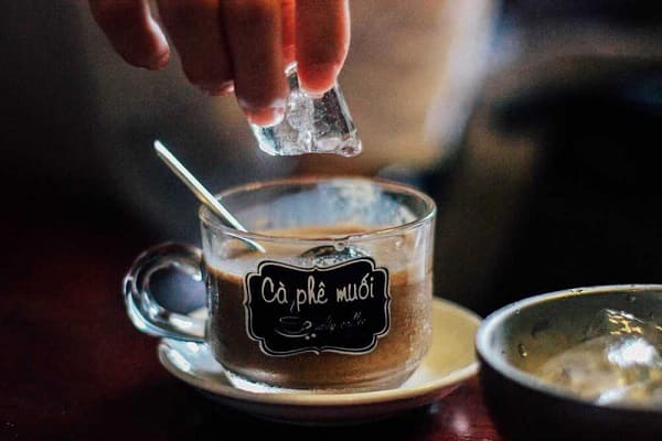 Câu chuyện về ly cà phê muối | Atabook.com